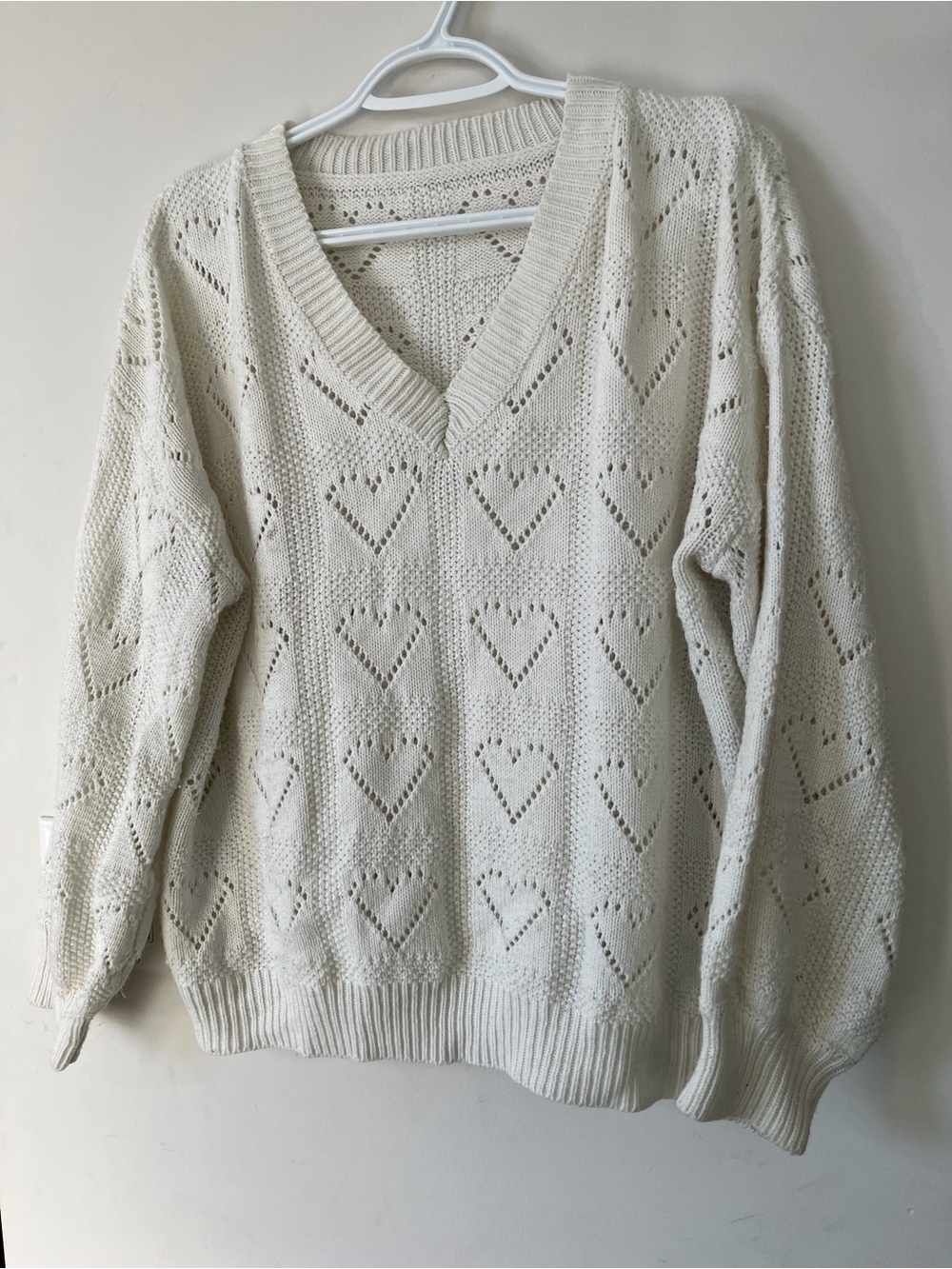 Adorable large lightweight women’s v-neck sweater